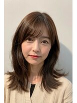 クリー(cree)&nbsp;デザインカラー/レイヤーカット/オリーブベージュ/こなれミディ