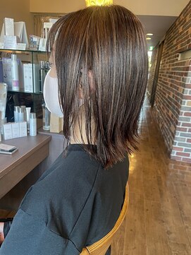 ヘアーブランドジン パルト(HAIR BRAND Jin Palt) フラットな動きのミディアムボブ