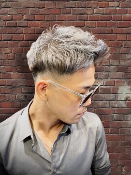 ヒロギンザ 六本木店(HIRO GINZA) シルバー　フェード　ショート