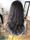 『LOBBY』三浦 ハイライト×透明感グレージュイルミナカラー