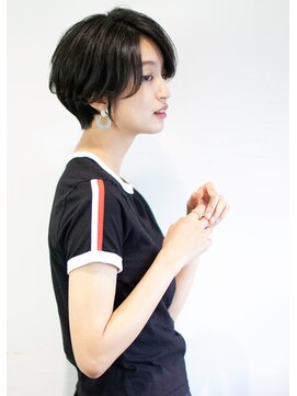 ケアウメダ(CARE UMEDA) 【CARE UMEDA】大人な前下がりショート　徳田圭吾