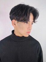 アンダーバーホワイト(_WHITE)&nbsp;前下がりセンターパート