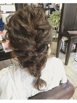 ヘアラウンジ キッサコ(HAIR LOUNGE Kiss A Co.) ブライダルお呼ばれスタイル