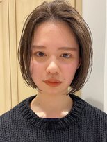 ノイカーム(noi Calm)&nbsp;顔周りレイヤーカットグレージュカラーくびれボブショートカット