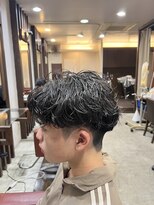 ハイパー(HYPER)&nbsp;刈り上げサーフカール（メンズ/パーマ/サーフカール）