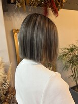 レブ 四条烏丸(Reb,)&nbsp;切りっぱなしボブ/ボブ/ハイライト