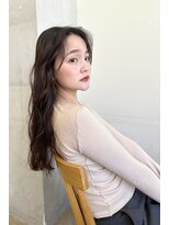 タス(tas) ロングがかわいいゆるっとパーマ