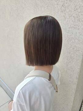 ゴットラトゥール(GOTTO LATOUR) ベージュカラー/くすみベージュ/透明感/アッシュ/ボブ