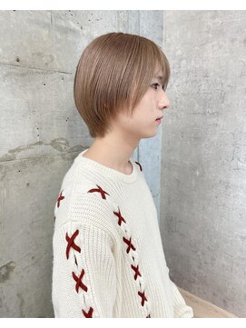 アロ 大阪梅田(alo) 【momoa】ショート×ミルクティー《ブリーチ/大阪梅田》