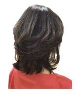 アルム(arum) トップふんわりレイヤーミディ