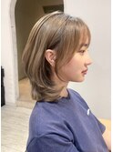 レイヤーカット／顔まわりレイヤー／くびれミディアムレイヤー