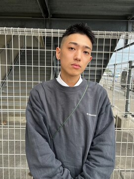 リコヘアー(LiCO HAIR) 那覇/刈り上げセンターパート/波巻きツイストスパイラル