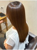 手ぐしでまとまるセミロング×縮毛矯正