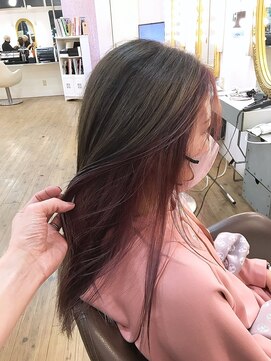 コワファースト 別府 グレー×ピンクのインナーカラー