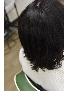 パーマ屋カラフル うねりが強いくせの縮毛矯正