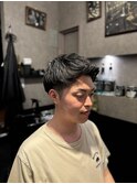 ツーブロアップバングスタイル
