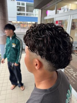 ワンズ 昭和店(ONE’S) 極道パーマ