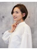 前髪無しひし形ショートボブクールショートマロンブラウン