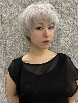 ガルテ(GARTE) ホワイトショート