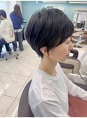 黒髪ショート