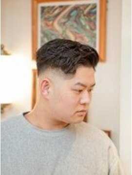 バーバーショップ ダリー(BARBERSHOP DALIE) 七三分けサイドパートメンズパーマショート