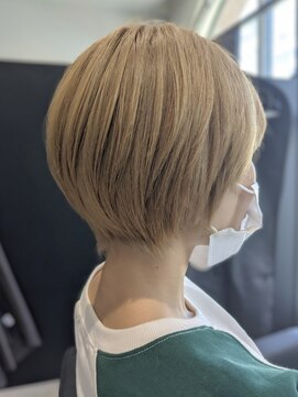ジエクト 本店(The Ect) マッシュヘア×ハイトーンカラー×丸みショート