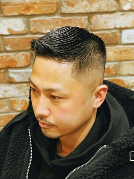 ヒロギンザバーバーショップ 丸の内店(HIRO GINZA BARBER SHOP) アイビー×スキンフェード【東京/丸の内/大手町】