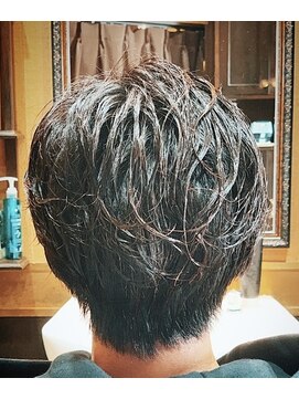 ヒロギンザバーバーショップ 大宮店(HIRO GINZA BARBER SHOP) 襟ダウンサイドフェード