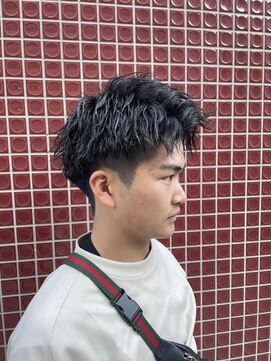 クオンヒール(QUON HEAL) 刈り上げ無造作マッシュ緩めツイストスパイラル