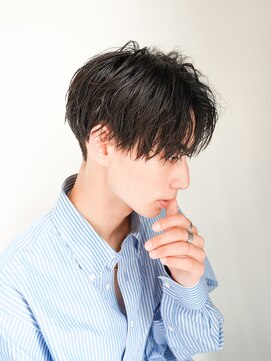 アルファ 新宿(alpha) フェザーパーマ/刈り上げセンターパート/サーフカール[新宿]