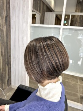 ルート(Root) 【青葉台】白髪ぼかしハイライト 明るい白髪染め 30代40代50代