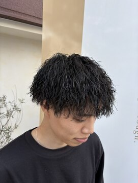 メアリーハリス(Mary Harris) 【Mary Harris】縦波打ちツイストパーマ