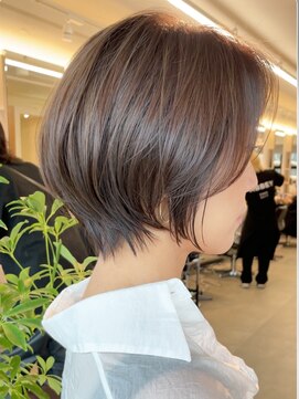 ソワネ 表参道(soigne) 表参道大人ショートボブ白髪ぼかしハイライト顔周りレイヤー40代