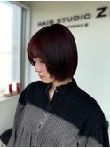 切りっぱなしボブ×顔周りレイヤー