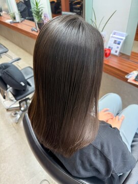 アトリエドゥ(atelier deux) カット＋トリートメント