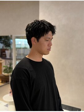 ウノプリールヴァモス(unopulir Vamos) スパイキーショート刈り上げなしツーブロなし