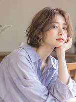 ドット ヘアー(dot.hair) センターパート / ニュアンスパーマ / 柔らかベージュ