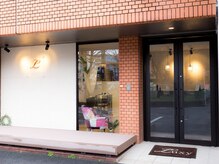 レンガ調のマンションが目印です♪【奈良新大宮】