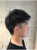 ソフトツーブロックフェザーマッシュショートレイヤー
