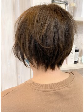 キャアリー(Caary) 福山市　髪質改善　丸みエアリーショートボブ人気キャアリー
