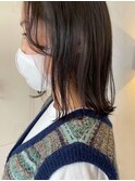 暗髪×ミディアムスタイル