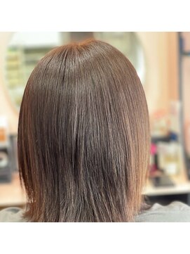 アールビューティジャパン(R beauty Japan) ベージュ系カラー