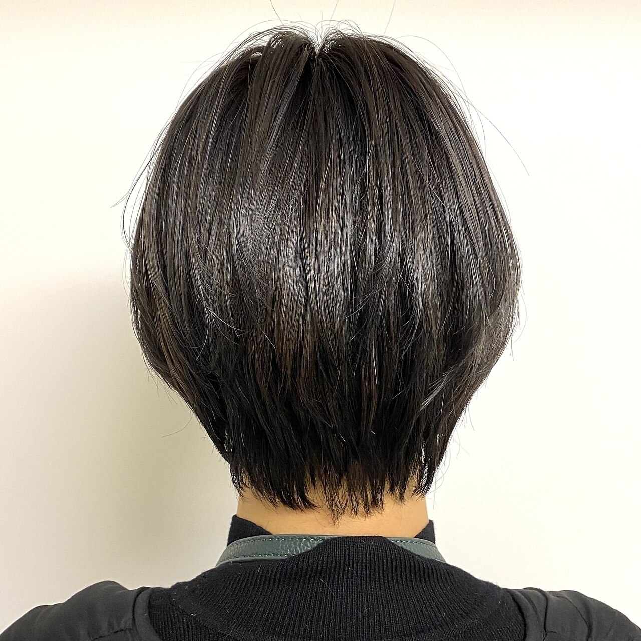 ショートヘア×シルバーグレージュ:L169411062|ラフヘアー(LaF ショートヘア×シルバーグレージュ:L169411062|ラフヘアー(LaF