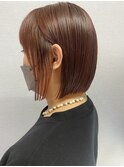 ピンクベージュ×パッツンボブ