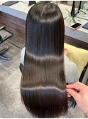 ロング　艶髪　髪質改善トリートメント　ストレートヘア