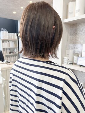 キャアリー(Caary) 福山市美容室Caary人気ぱつんとボブ透明感グレーベージュカラー