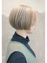 スパイス SPYS&nbsp;20代人気大人ショート☆プラチナベージュボブ。20代30代