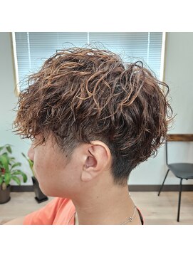タスクヘアー(task hair) ケアパーマツイストスパイラル×ベージュカラーショート