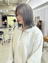 ロジェ(loje)&nbsp;【loje】シルバーグレージュ/ワンレンミディアムヘア