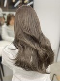 オリーブグレージュ/透明感カラー/レイヤーカット/くびれヘア